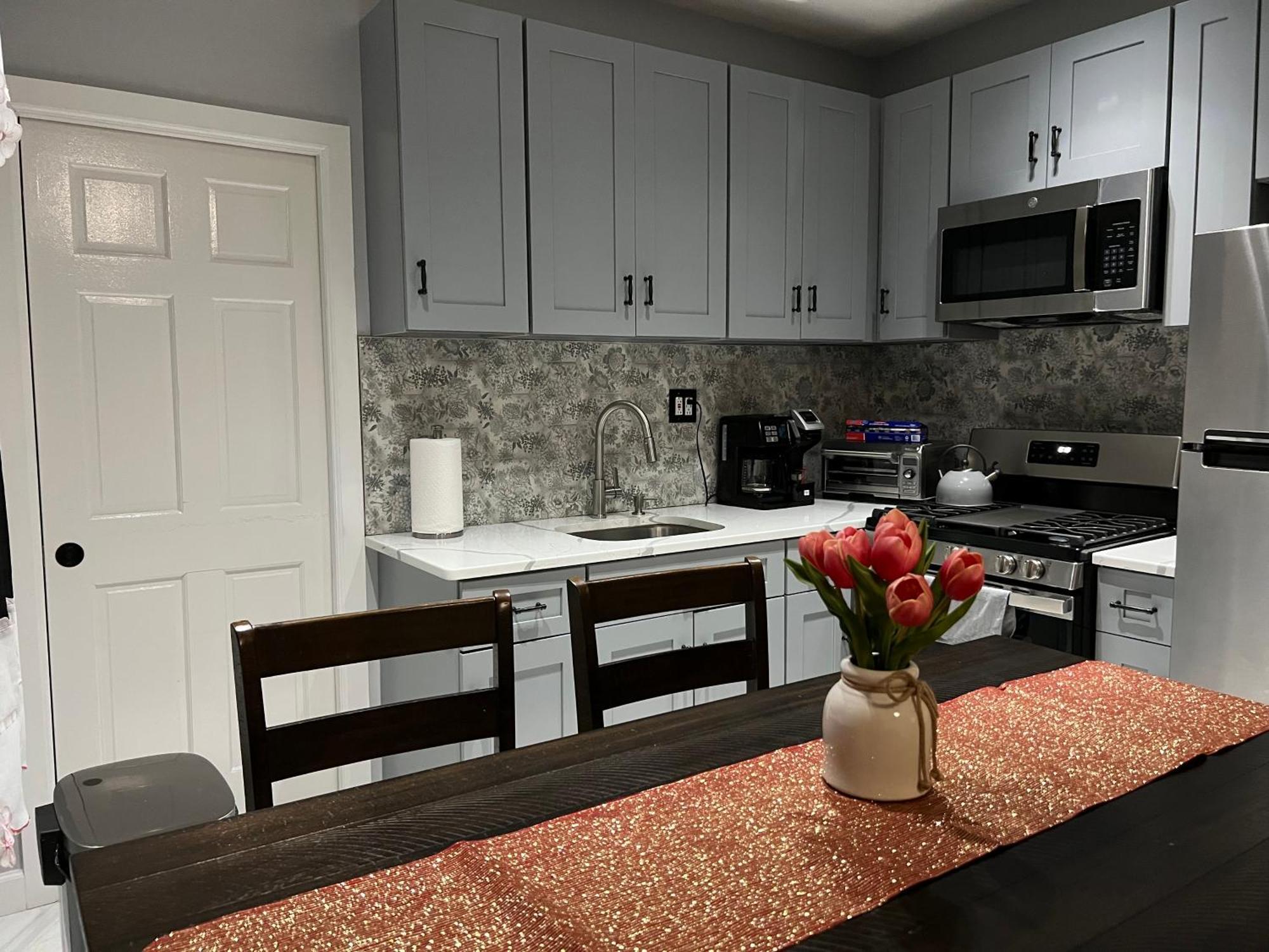 3 Bedrooms In 2Nd Floor Modern Brooklyn Home, Close To J Train นิวยอร์ก ภายนอก รูปภาพ